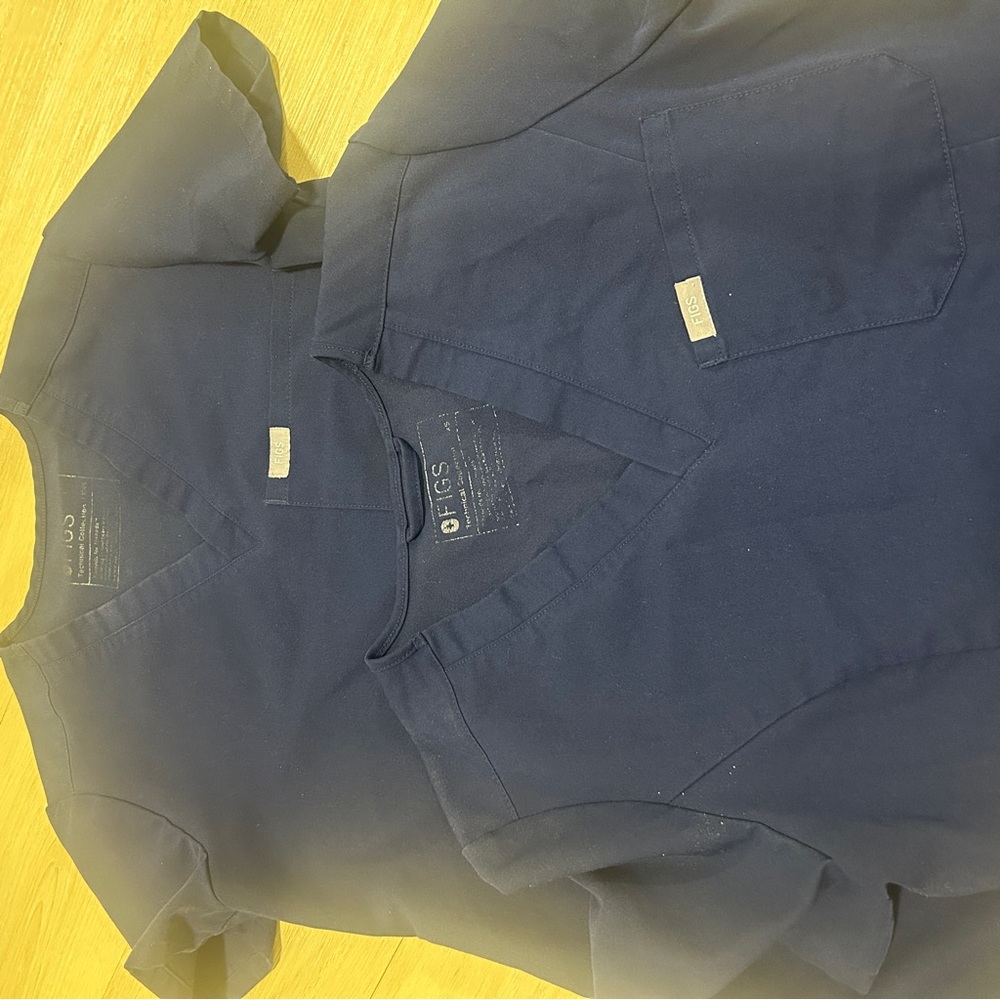 FIGS Navy Blue Scrub Tops XXS Catalina / XS Catalina slim